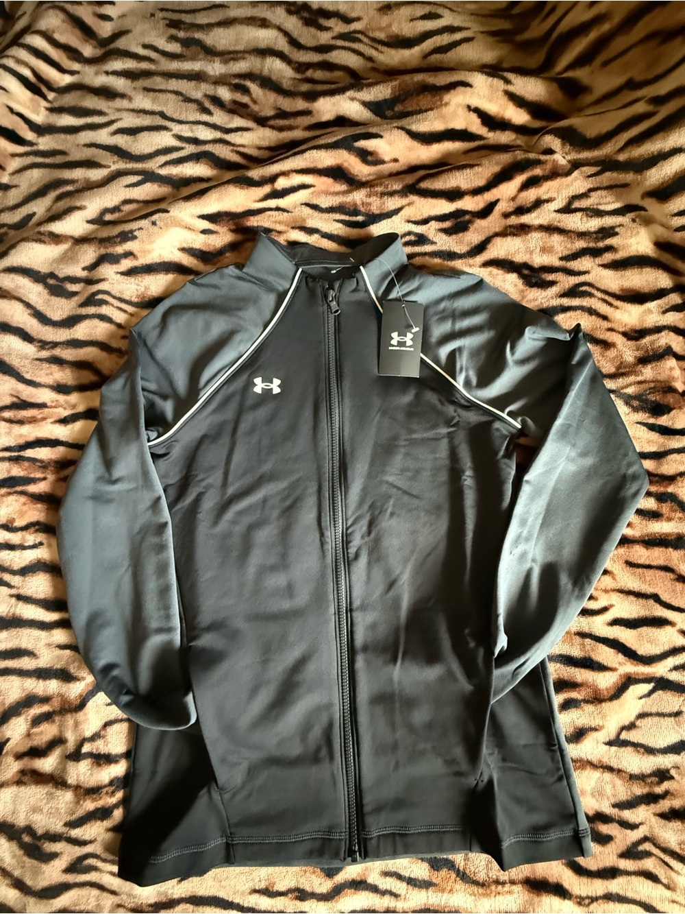 Women’s Under Armour Black and gray Lightweight Full-Zip Jacket small